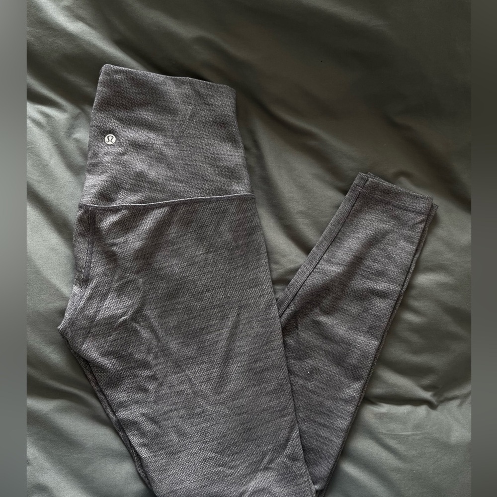 LULULEMON LEGGINGS - Picture 2 of 3